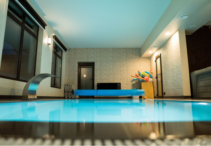 Piscină și saune în gospodăria "Vila Kalniškiai"