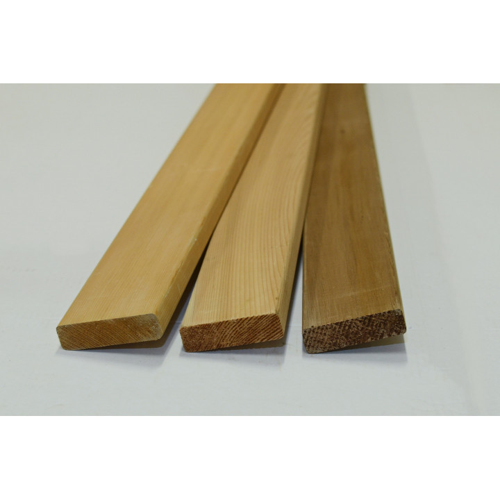 O placă de pat supraetajată, 26 x 89 mm, cedru