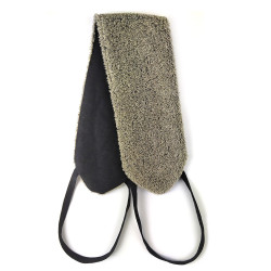 Curator spate cu manere negre 