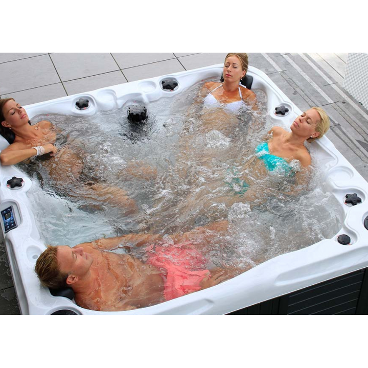Piscină spa - DELIGHT