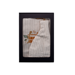 Set cadou într-o cutie cadou pentru EL. Căciulă și șorț de saună pentru bărbați - IN, brodat 