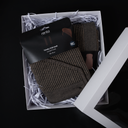 Set cadou într-o cutie cadou RENTO KENNO FOR HER. Prosop de păr și șorț