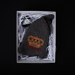 Set cadou în cutie cadou DARK KINGS. Capace de saună și cristale de mentol
