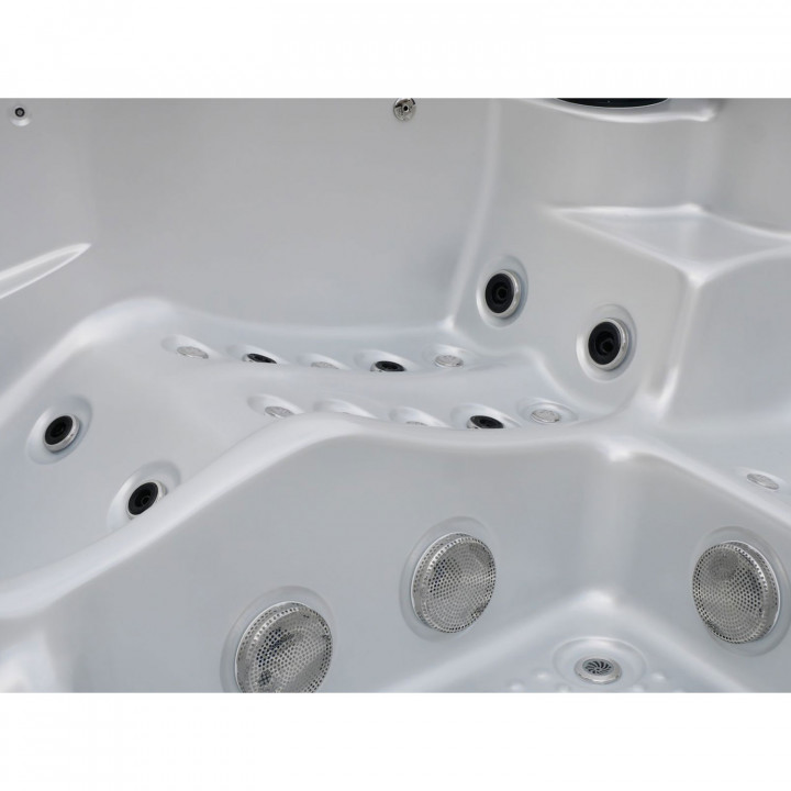Jacuzzi exterior ELVIONA ALVIA , 6 persoane