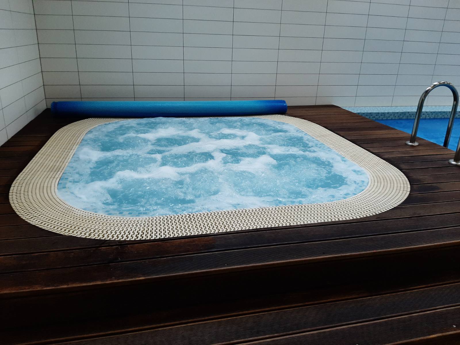 Piscine și saune din cartierul „Po ąžuolais”