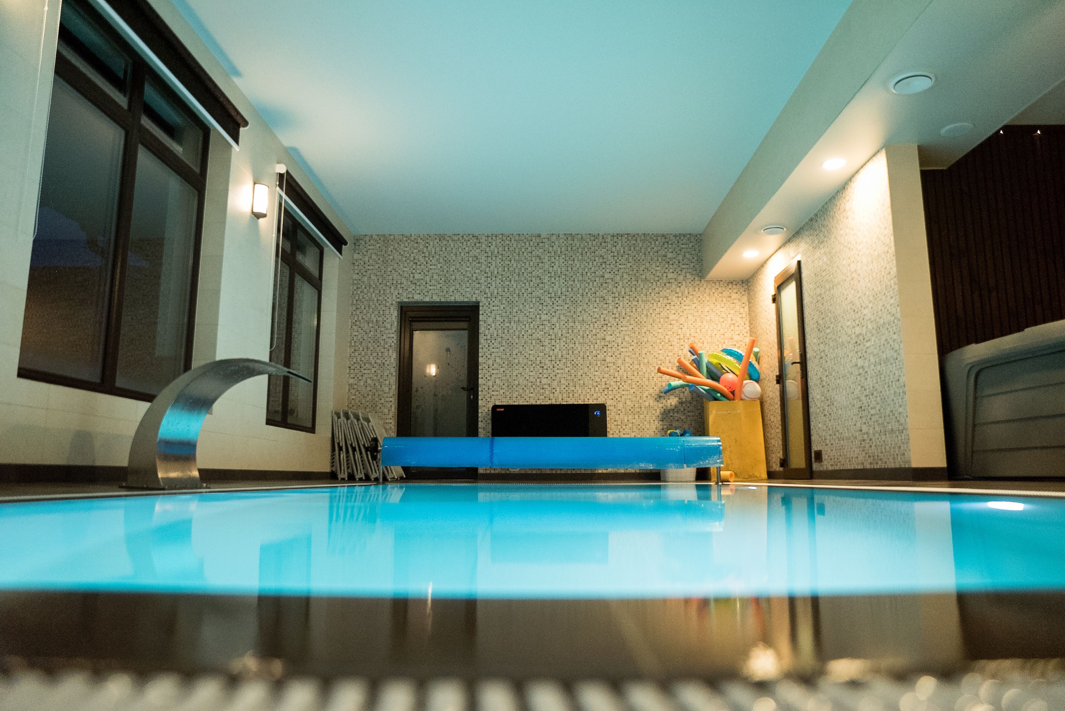 Piscină și saune în gospodăria "Vila Kalniškiai"